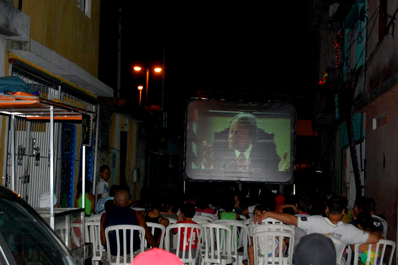 Cena do longa-metragem A guerra dos vizinhos Cena do longa-metragem A guerra dos vizinhos