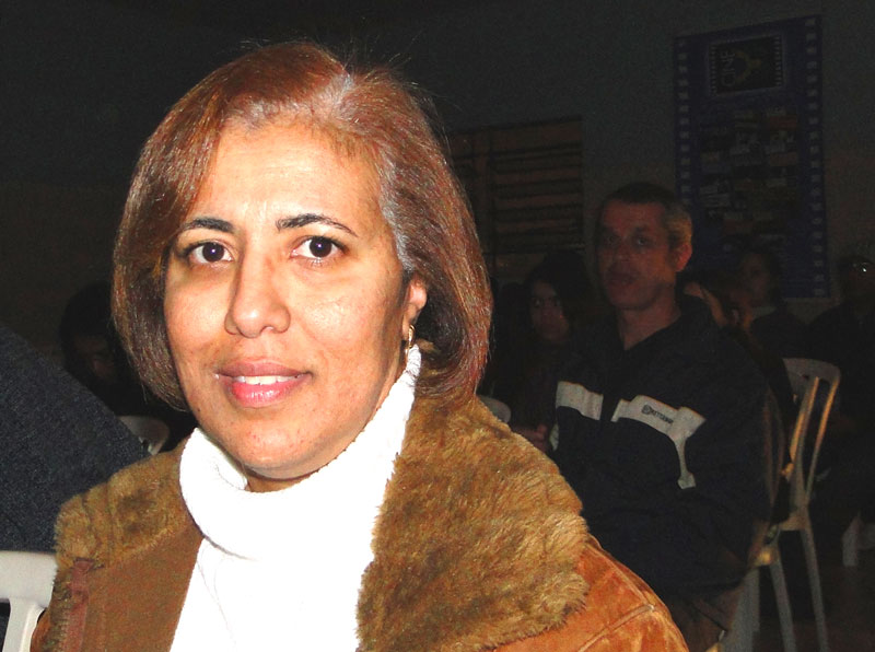 Professora da Escola Roquete Pinto, do EJA ensino fundamental, Rita de Cássia Oliveira dos Santos Professora da Escola Roquete Pinto, do EJA ensino fundamental, Rita de Cássia Oliveira dos Santos