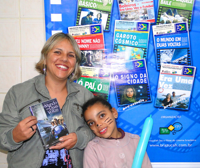 Viviane com sua filha Viviane com sua filha