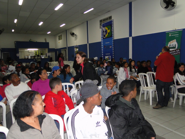 Todos reunidos antes do início do filme