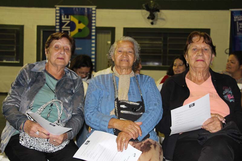 IMG_2006 As amigas Geralda Bonacuore, Olga Lang e Ivone Mainardi